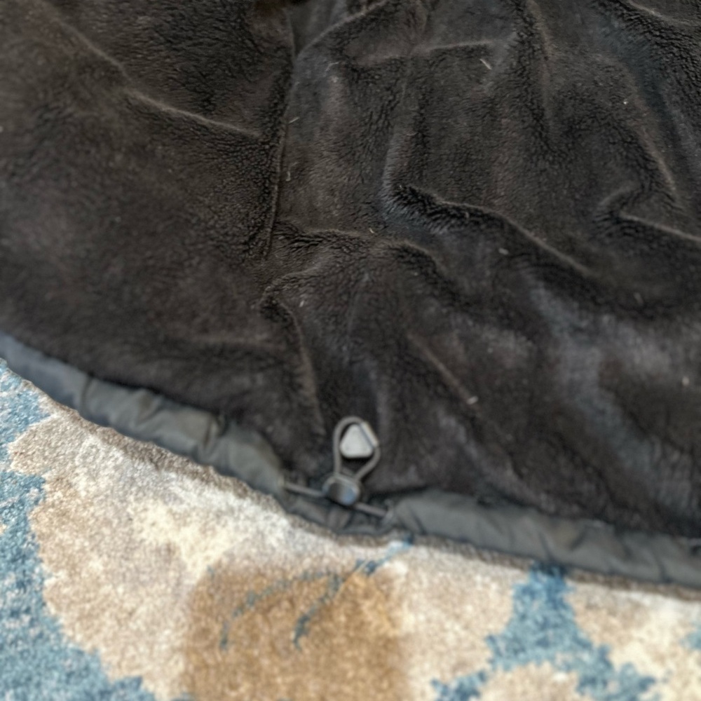 Tommy Hilfiger puffer vest - Picture 7 of 10